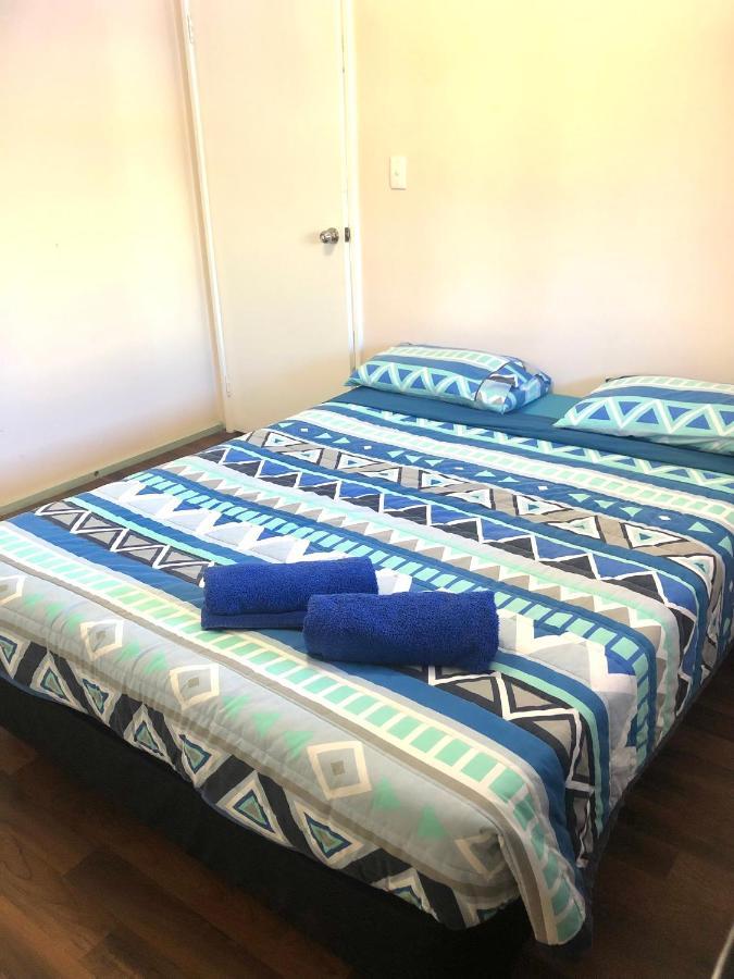 Bay Lodge Денъм Екстериор снимка